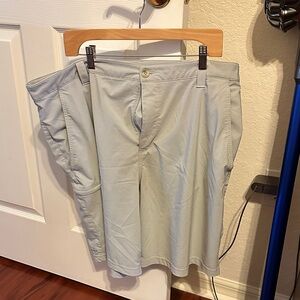 Columbia Men's Light Gray Shorts